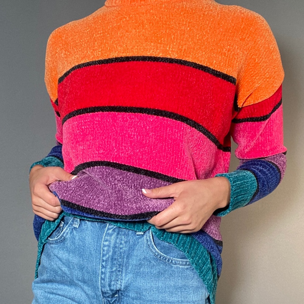 Rainbow sweater 🌈
